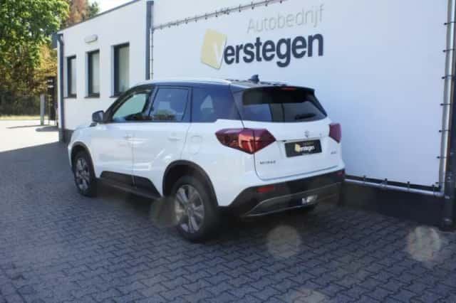 Suzuki Vitara (2025) thumbnail 6