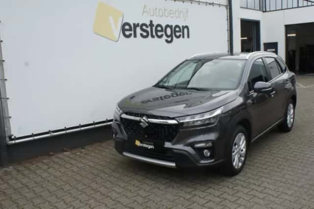 Suzuki S-Cross (2025) thumbnail 3