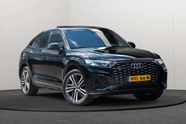 Audi Q5 (2021) thumbnail 2