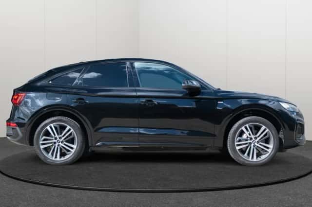 Audi Q5 (2021) thumbnail 3