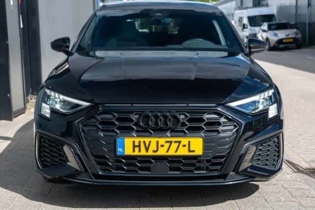 Audi A3 (2022) thumbnail 3
