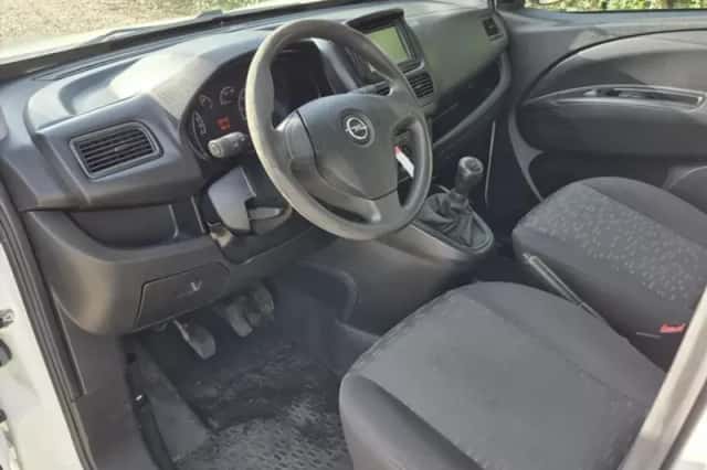Opel Combo (2014) thumbnail 4
