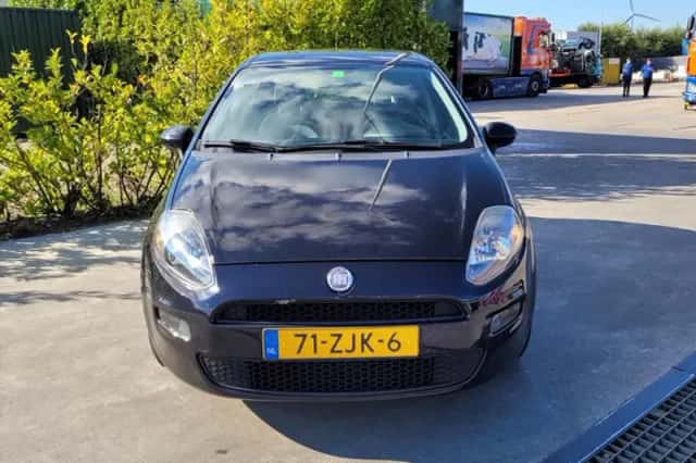 Fiat Punto (2012) thumbnail 2