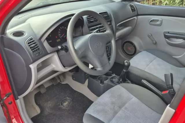 Kia Picanto (2007) thumbnail 4