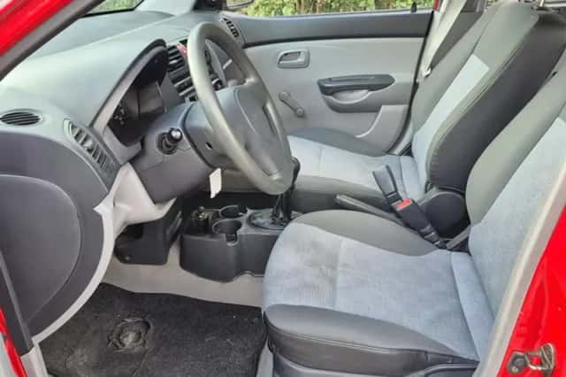 Kia Picanto (2007) thumbnail 5