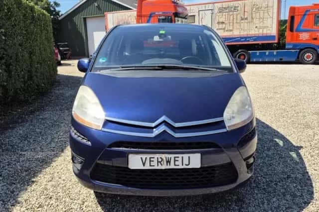 Citroën C4 Picasso (2008) thumbnail 2