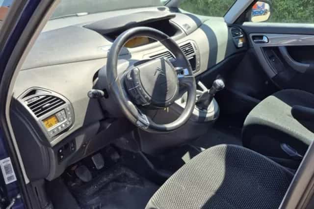 Citroën C4 Picasso (2008) thumbnail 4