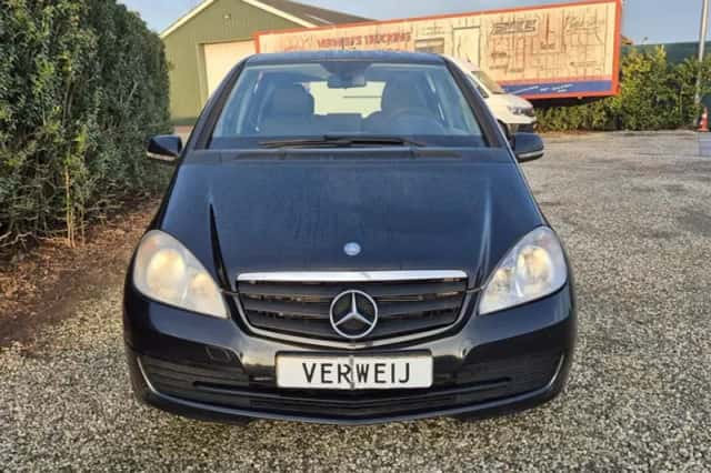 Mercedes-Benz A-Klasse (2010) thumbnail 2
