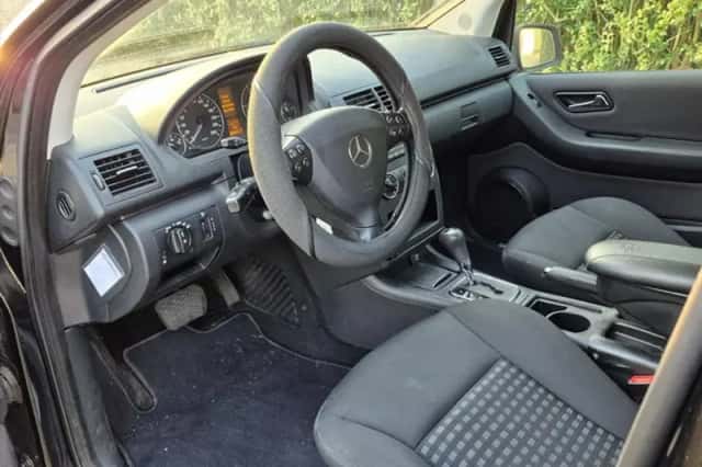 Mercedes-Benz A-Klasse (2010) thumbnail 4