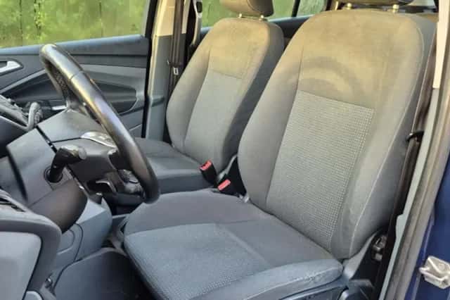 Ford Grand C-Max (2013) thumbnail 6