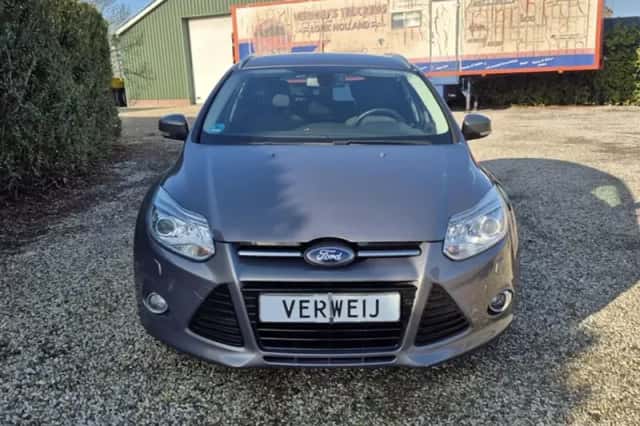 Ford Focus (2014) thumbnail 2