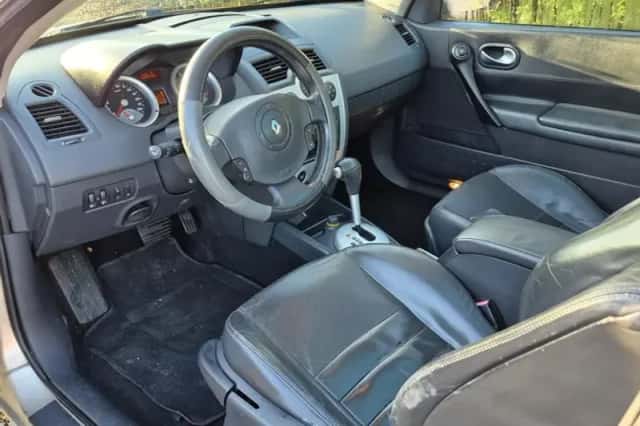 Renault Mégane (2004) thumbnail 4