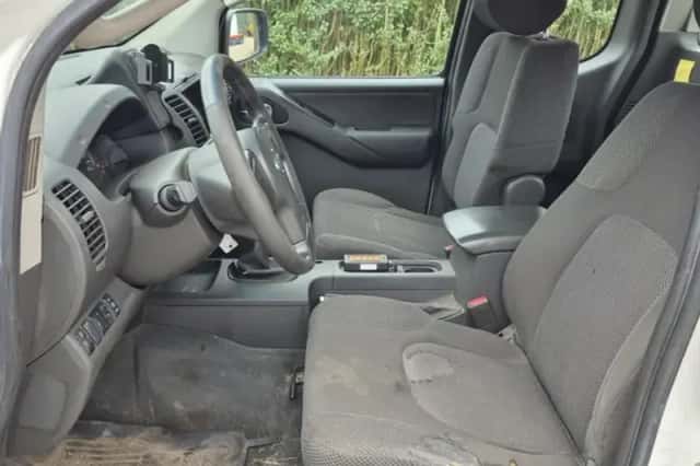 Nissan Navara (2007) thumbnail 5