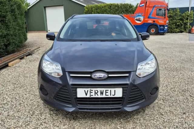 Ford Focus (2013) thumbnail 2