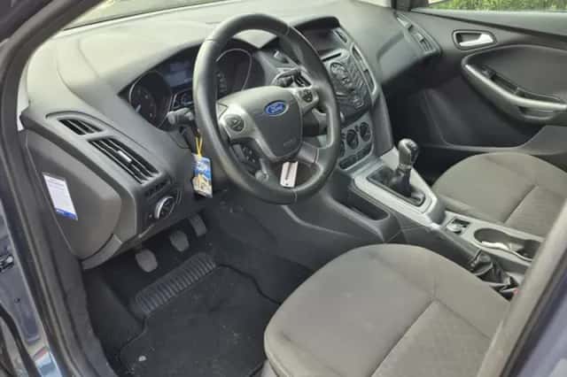 Ford Focus (2013) thumbnail 4