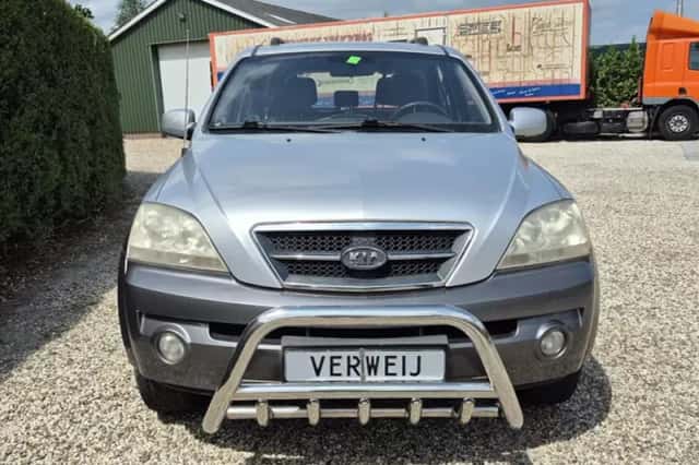 Kia Sorento (2006) thumbnail 2