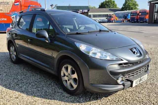 Peugeot 207 (2008) thumbnail 3