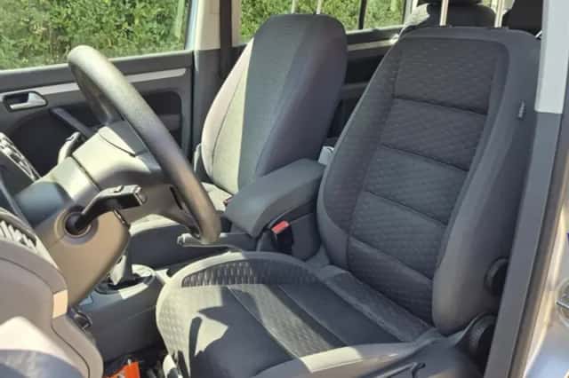 Volkswagen Touran (2007) thumbnail 6