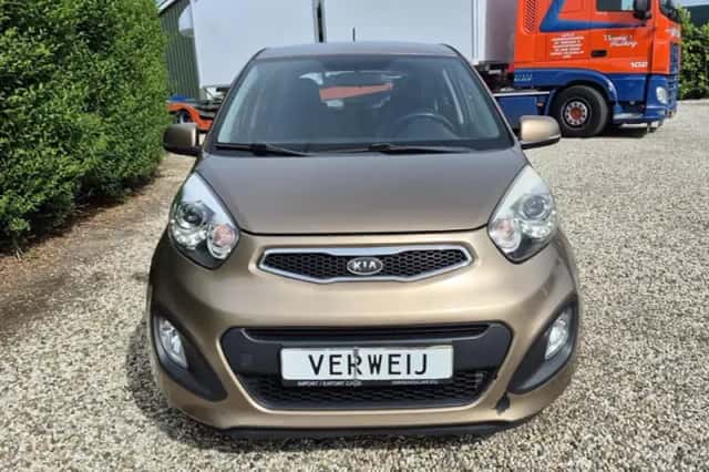 Kia Picanto (2013) thumbnail 2