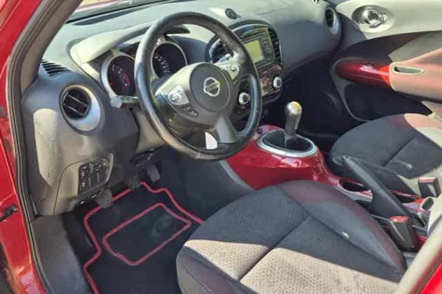 Nissan Juke (2011) thumbnail 4