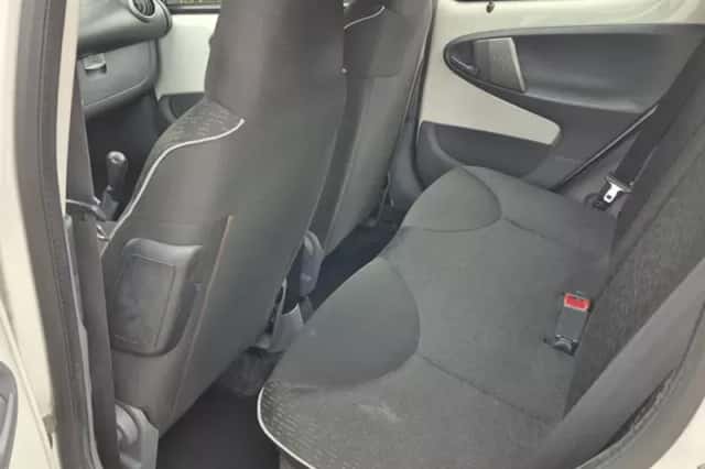 Peugeot 107 (2011) thumbnail 6