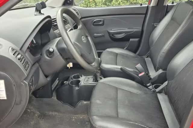 Kia Picanto (2008) thumbnail 5