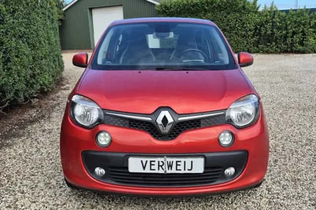 Renault Twingo (2015) thumbnail 2