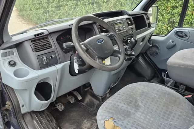 Ford Transit (2008) thumbnail 4