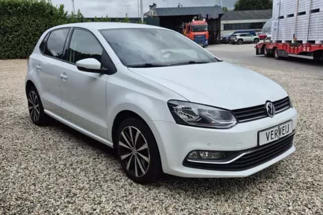 Volkswagen Polo (2016) thumbnail 3