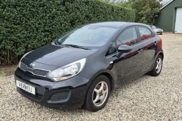 Kia Rio (2013) thumbnail 1