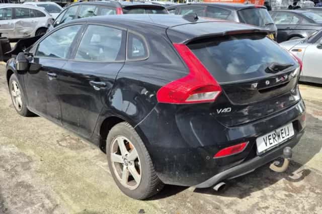 Volvo V40 (2013) thumbnail 6