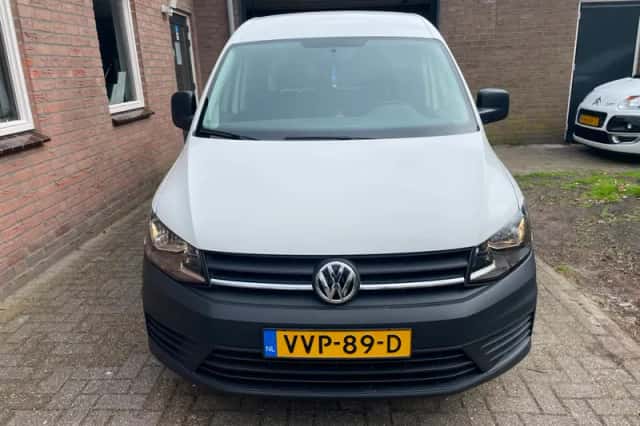 Volkswagen Caddy (2019) thumbnail 4