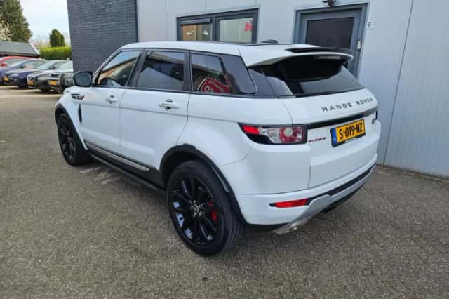 Land Rover Range Rover Evoque (2012) thumbnail 6