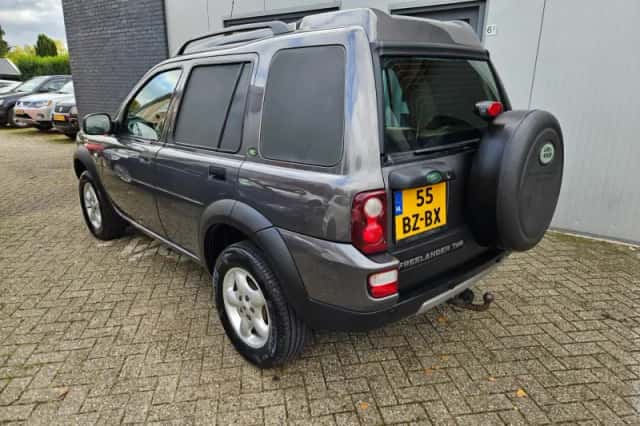 Land Rover Freelander (2006) thumbnail 5