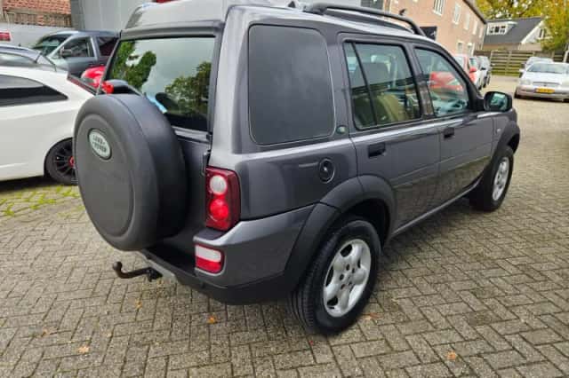 Land Rover Freelander (2006) thumbnail 6