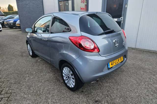 Ford Ka (2010) thumbnail 5