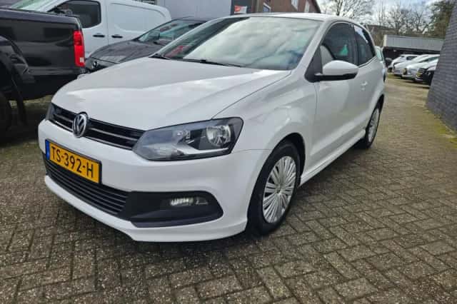 Volkswagen Polo (2012) thumbnail 2