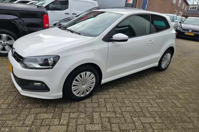 Volkswagen Polo (2012) thumbnail 5