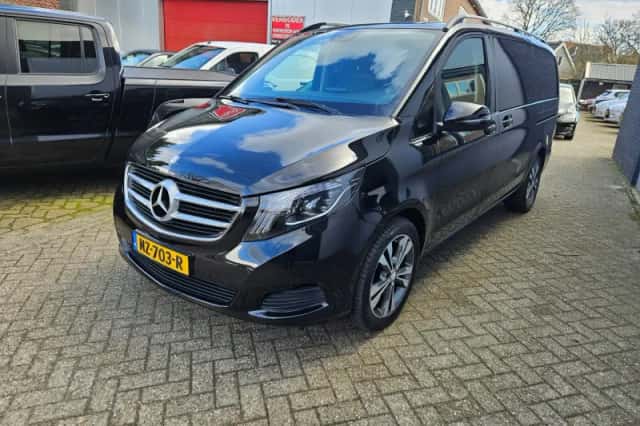 Mercedes-Benz V-Klasse (2017) thumbnail 2