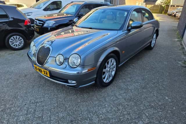 Jaguar S-Type (2004) thumbnail 1