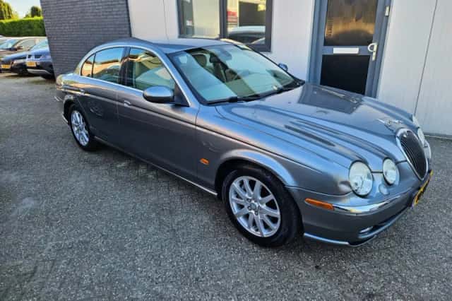 Jaguar S-Type (2004) thumbnail 4