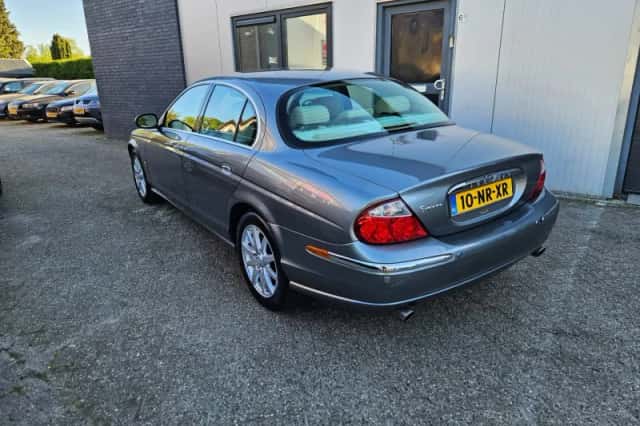 Jaguar S-Type (2004) thumbnail 5