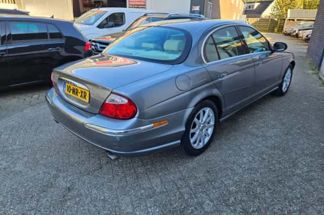 Jaguar S-Type (2004) thumbnail 6