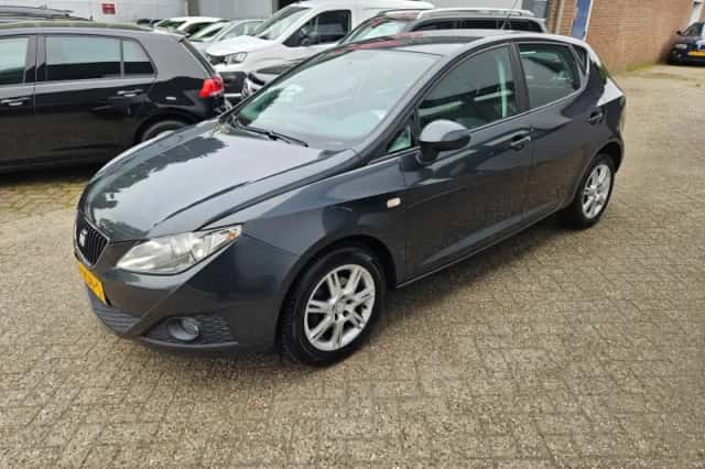 SEAT Ibiza (2009) thumbnail 4