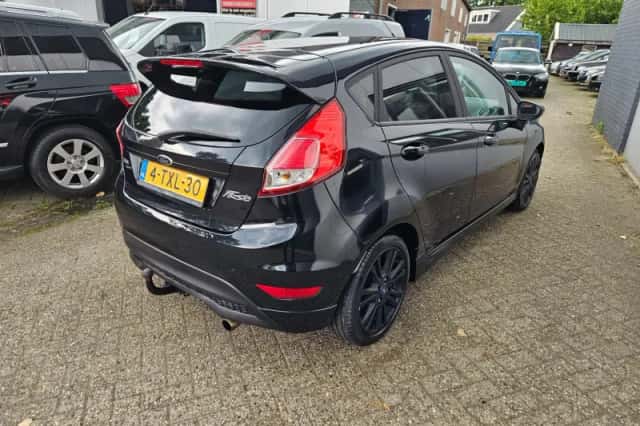 Ford Fiesta (2014) thumbnail 6