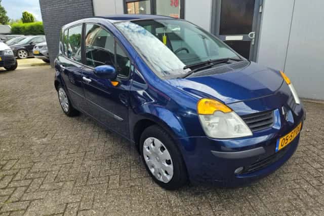 Renault Modus (2005) thumbnail 1