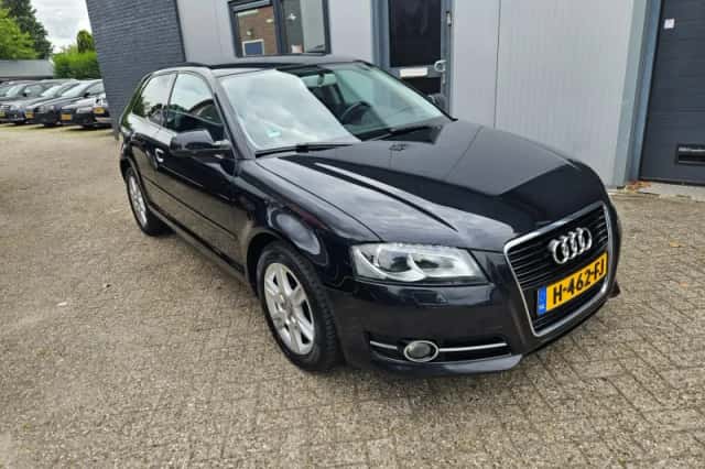 Audi A3 (2010) thumbnail 1