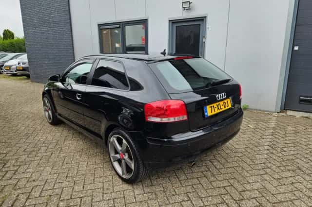 Audi A3 (2007) thumbnail 5