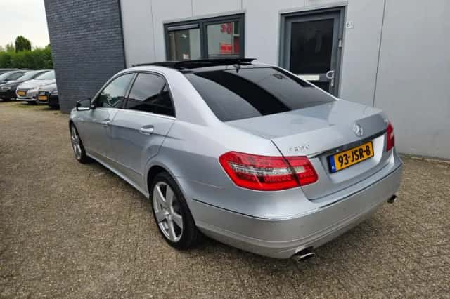 Mercedes-Benz E-Klasse (2009) thumbnail 5