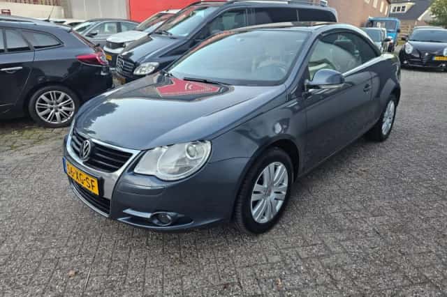 Volkswagen Eos (2007) thumbnail 2